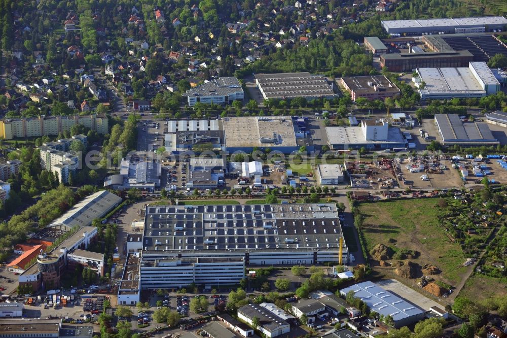 Berlin from the bird's eye view: Industrial and commercial area on Buckower Chaussee - Richard-Tauber-Damm in Berlin