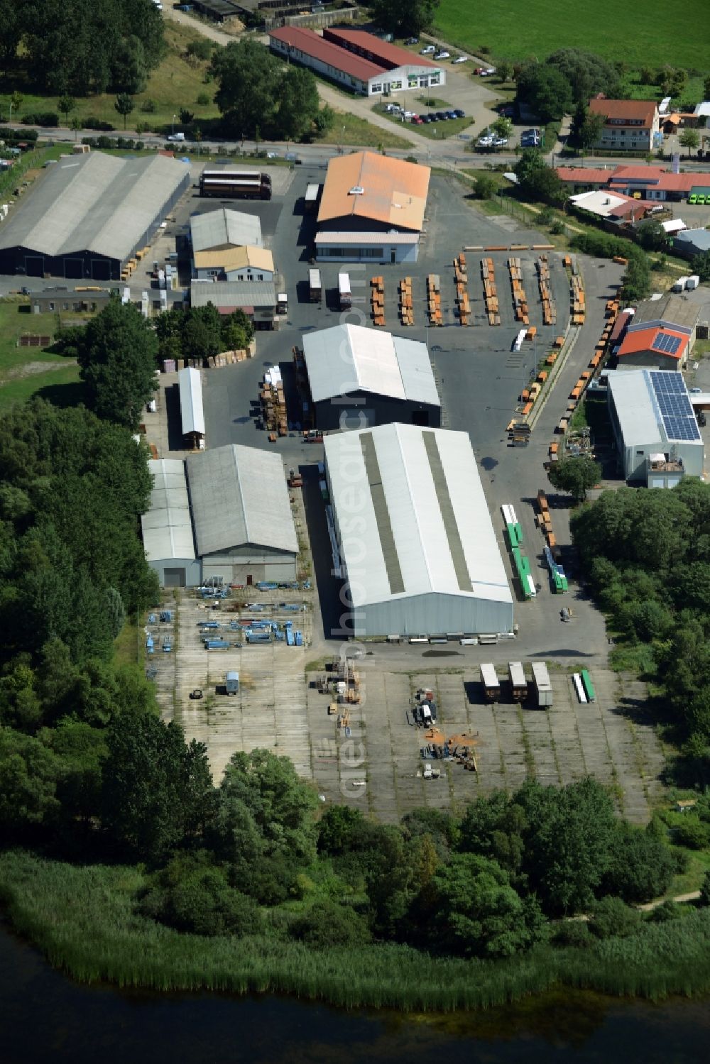 Aerial photograph Neustrelitz - Industrial and commercial area in Neustrelitz in the state Mecklenburg - Western Pomerania