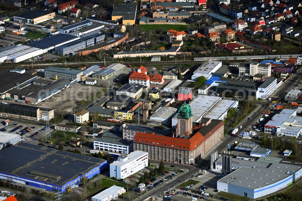 Aerial photograph Leipzig - Industrial and commercial area along the Ludwig-Hupfeld-Strasse in the district Leutzsch in Leipzig in the state Saxony, Germany