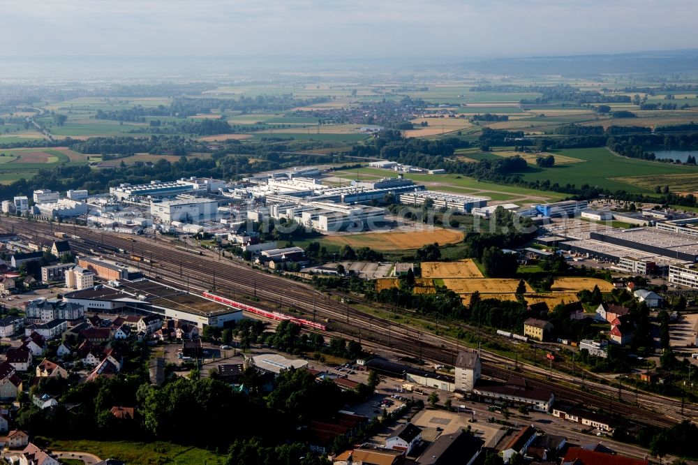 Donauwörth from the bird's eye view: Industrial and commercial area south of railway station in the district Riedlingen in Donauwoerth in the state Bavaria, Germany