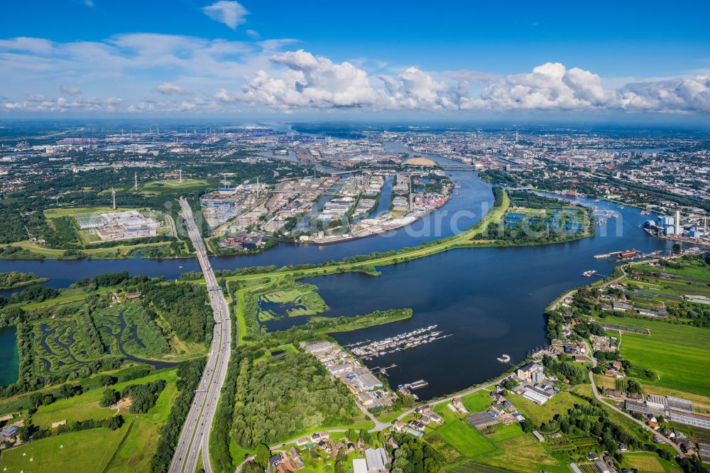 Aerial photograph Hamburg - Industrial and commercial area on Peutestrasse - Hovestrasse - Mueggenburger Hauptdeich in the district Veddel in Hamburg, Germany