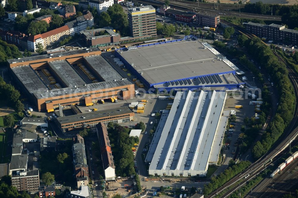 Hamburg from the bird's eye view: Industrial and commercial area in the district Altona-Nord in Hamburg in Germany. In this picture there is the Briefzentrum Hamburg Zentrum, the METRO Hamburg-Altona and the DHL-Depot