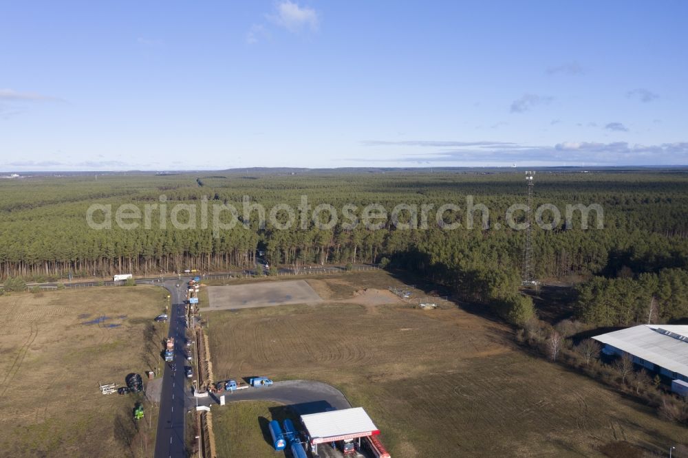 Grünheide (Mark) from above - Industrial and commercial area Tesla Gigafactory 4 on Schlehenweg - Eichenstrasse in Freienbrink in the state Brandenburg, Germany