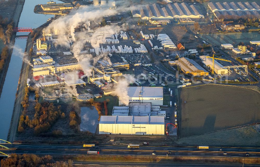 Aerial image Hamm OT Uentrop - Industrial and commercial area Uentrop with the company Westfleisch, the Coldstore Hamm GmbH and the canal Datteln-Hamm-Kanal in the state North Rhine-Westphalia