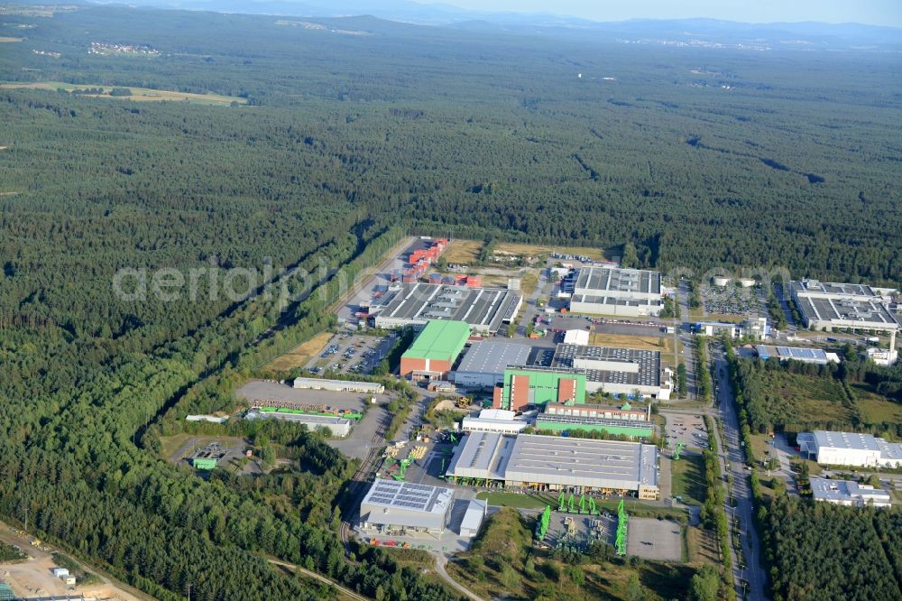 Wackersdorf from the bird's eye view: Industrial and commercial area in Wackersdorf in the state Bavaria. In this picture there is the BMW AG, the Comline Elektronik-Elektrotechnik GmbH and the Recticel Automobilsysteme GmbH