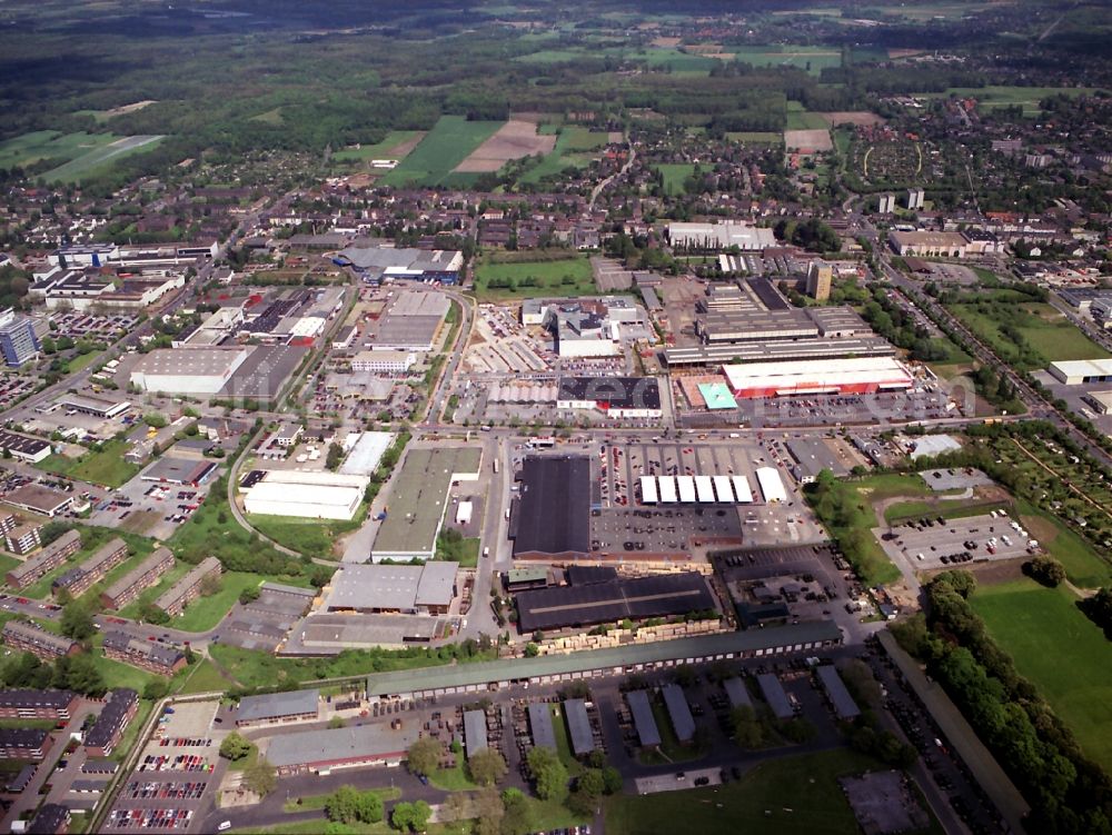 Aerial photograph Krefeld - Industrial and commercial area in Krefeld in the state North Rhine-Westphalia