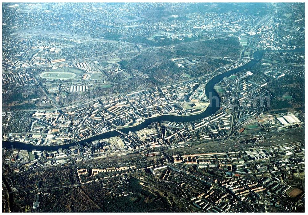 Aerial photograph Berlin - Schöneweide - Industrie- und Wohngebiet Oberschöneweide.