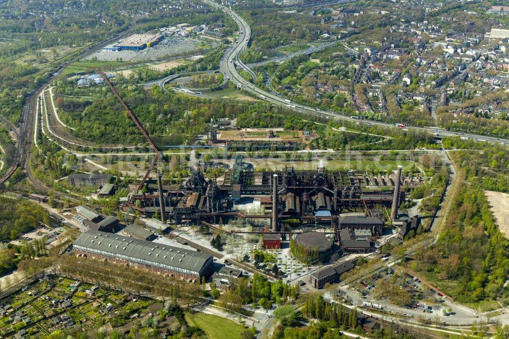 Aerial image Duisburg - Tourist attraction of the industrial monument of power-ruhrgebiet GmbH in Duisburg in the state North Rhine-Westphalia