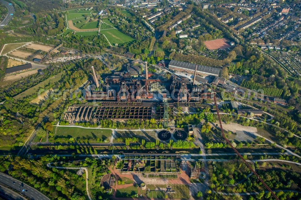 Duisburg from above - Tourist attraction of the industrial monument of power-ruhrgebiet GmbH in Duisburg in the state North Rhine-Westphalia