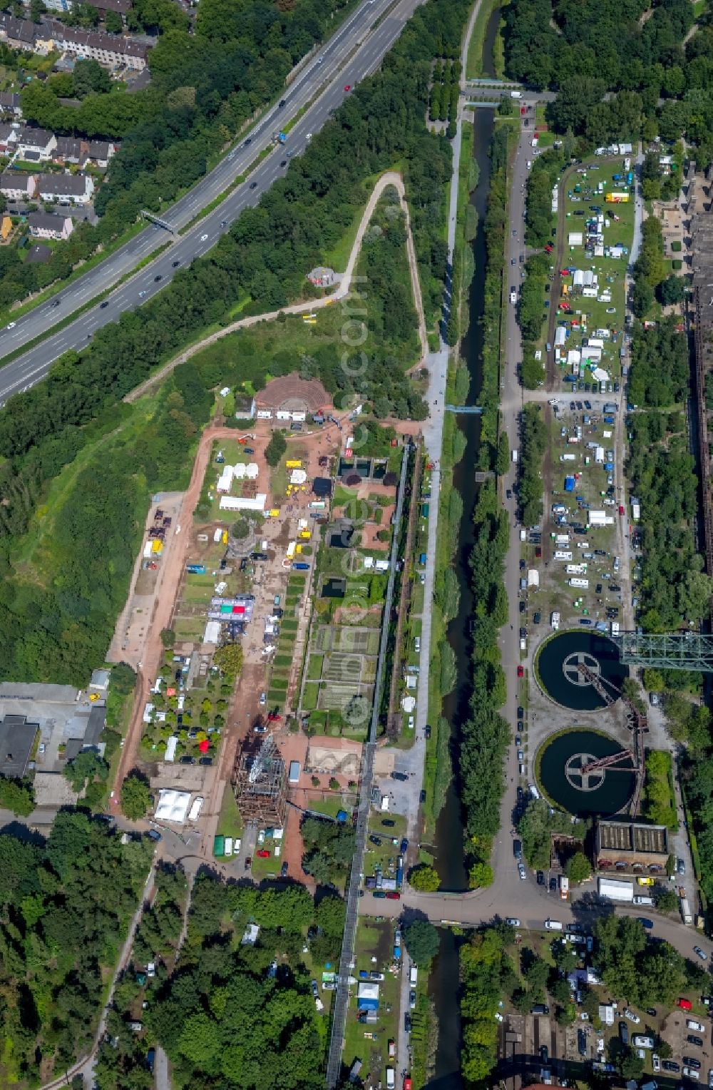 Aerial photograph Duisburg - Tourist attraction of the industrial monument of power-ruhrgebiet GmbH in Duisburg in the state North Rhine-Westphalia