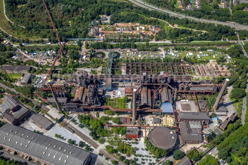 Aerial image Duisburg - Tourist attraction of the industrial monument of power-ruhrgebiet GmbH in Duisburg in the state North Rhine-Westphalia