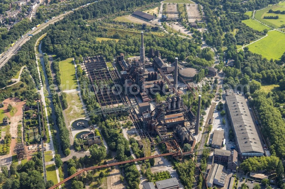 Duisburg from the bird's eye view: Tourist attraction of the industrial monument of power-ruhrgebiet GmbH in Duisburg at Ruhrgebiet in the state North Rhine-Westphalia