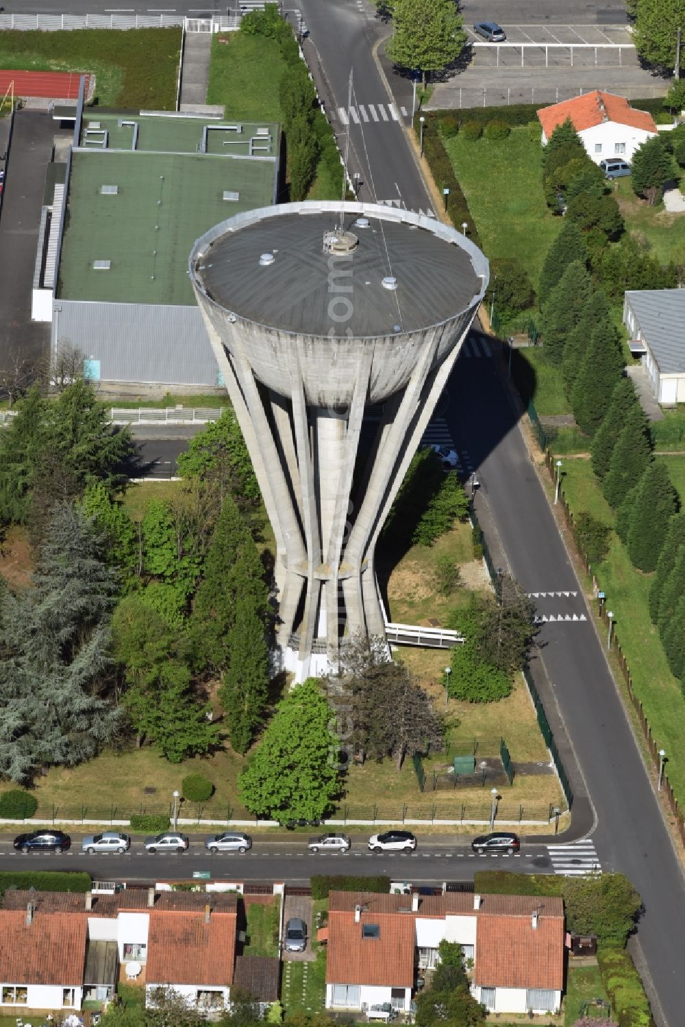 Aerial image Artigues-pres-Bordeaux - Building of industrial monument water tower in Artigues-pres-Bordeaux in Aquitaine Limousin Poitou-Charentes, France