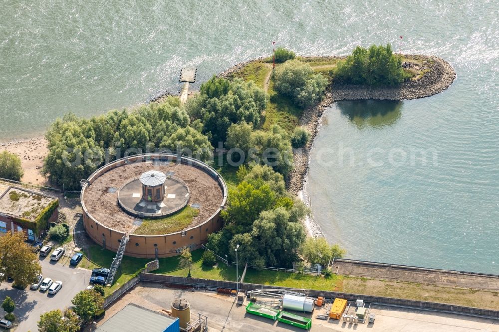 Emmerich am Rhein from the bird's eye view: Building of industrial monument water tower in Emmerich am Rhein in the state North Rhine-Westphalia, Germany