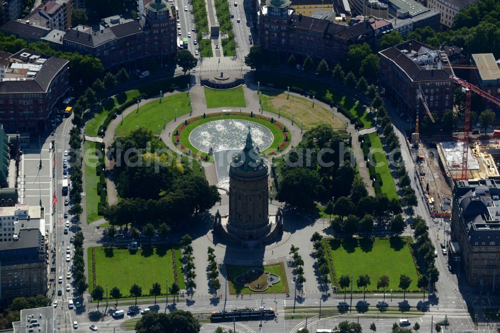 Mannheim from the bird's eye view: Building of industrial monument water tower on place Friedrichsplatz in Mannheim in the state Baden-Wuerttemberg