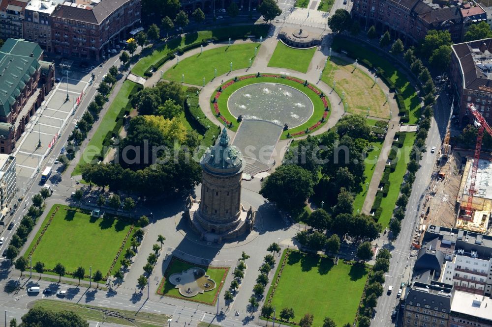 Mannheim from the bird's eye view: Building of industrial monument water tower on place Friedrichsplatz in Mannheim in the state Baden-Wuerttemberg