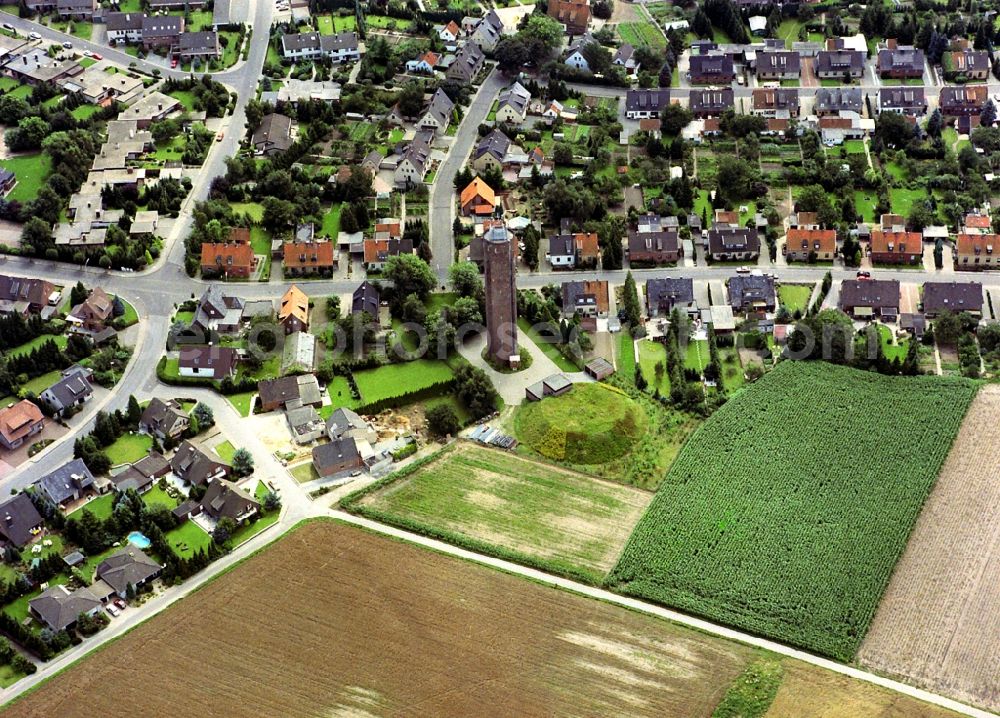 Aerial photograph Straelen - Building of industrial monument water tower in Straelen in the state North Rhine-Westphalia