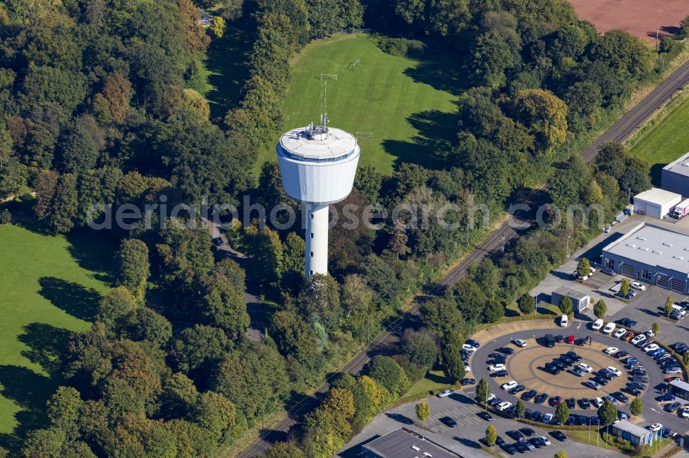 Viersen from above - Building of the industrial monument water tower Wasserturm Windrose on the street Stadtgarten in Viersen in the federal state of North Rhine-Westphalia, Germany