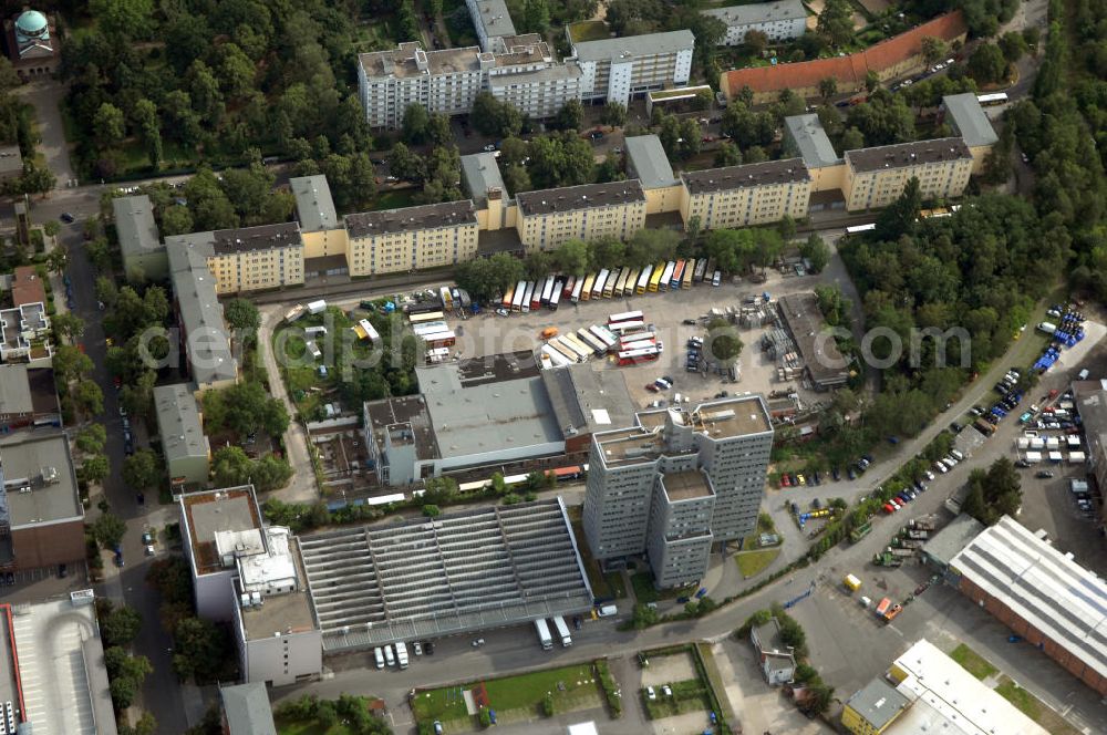 Berlin from above - Blick auf das Industriegebiet an der Bessemerstraße , Eythstraße in Berlin-Tempelhof. Eine Immobilie der HVB Immobilien AG.