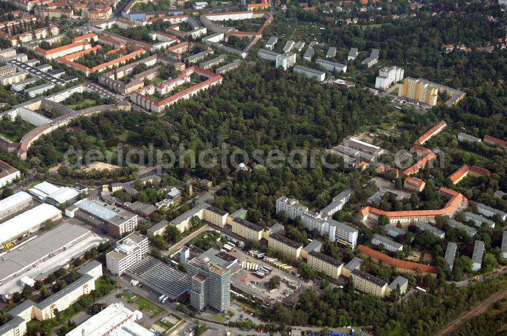 Aerial photograph Berlin - Blick auf das Industriegebiet an der Bessemerstraße , Eythstraße in Berlin-Tempelhof. Eine Immobilie der HVB Immobilien AG.