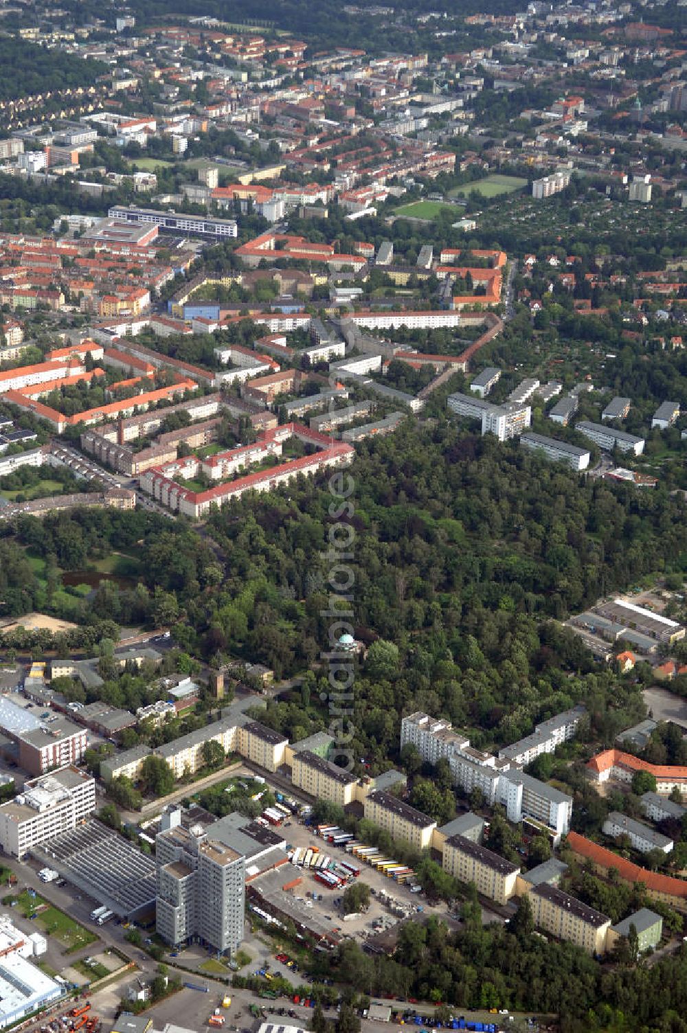 Berlin from the bird's eye view: Blick auf das Industriegebiet an der Bessemerstraße , Eythstraße in Berlin-Tempelhof. Eine Immobilie der HVB Immobilien AG.