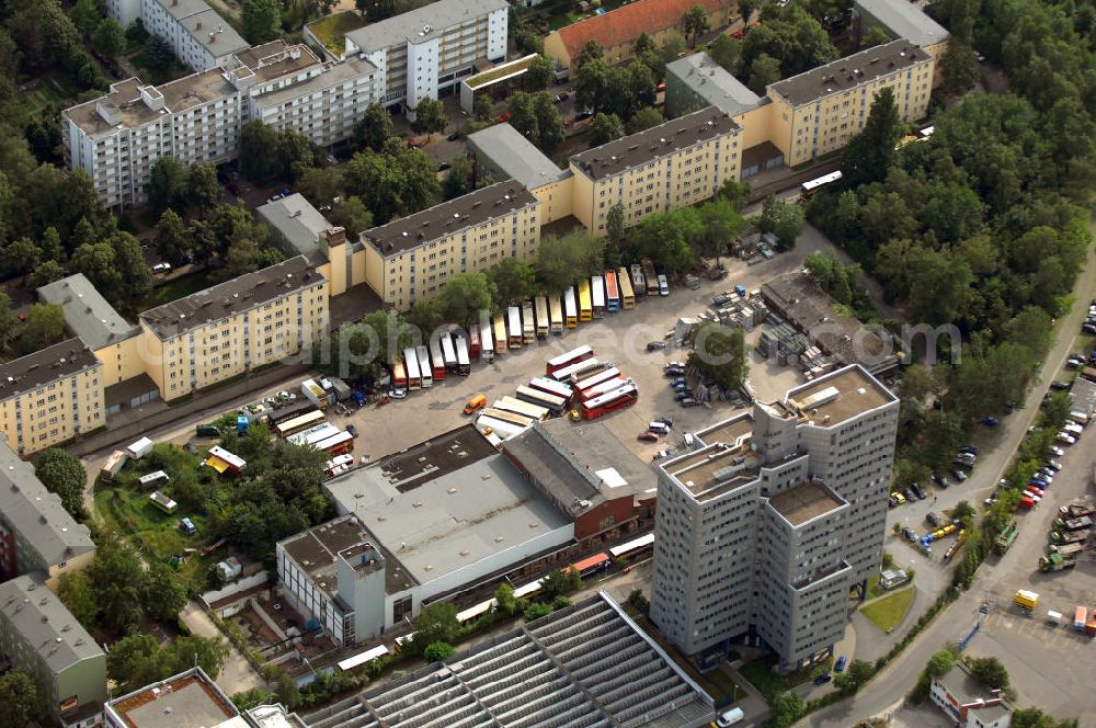 Aerial image Berlin - Blick auf das Industriegebiet an der Bessemerstraße , Eythstraße in Berlin-Tempelhof. Eine Immobilie der HVB Immobilien AG.