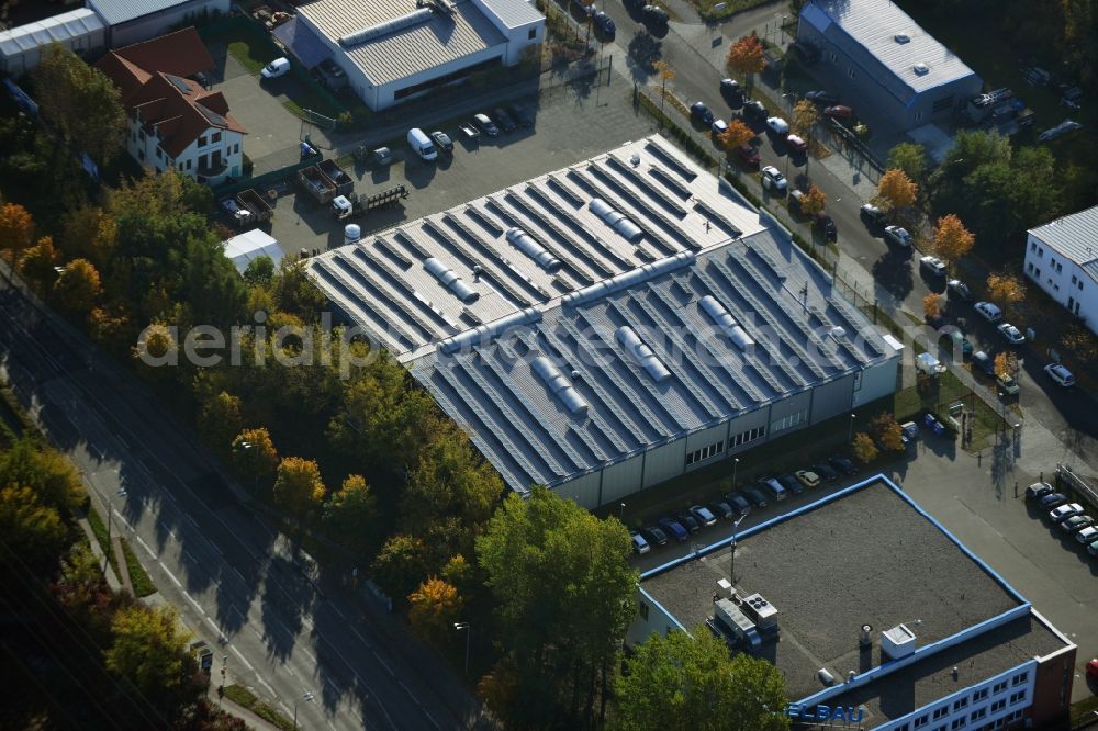 Berlin from the bird's eye view: View of the industrial area of Darßer bow in Berlin Weissensee. In the picture, the building of the service center BZW