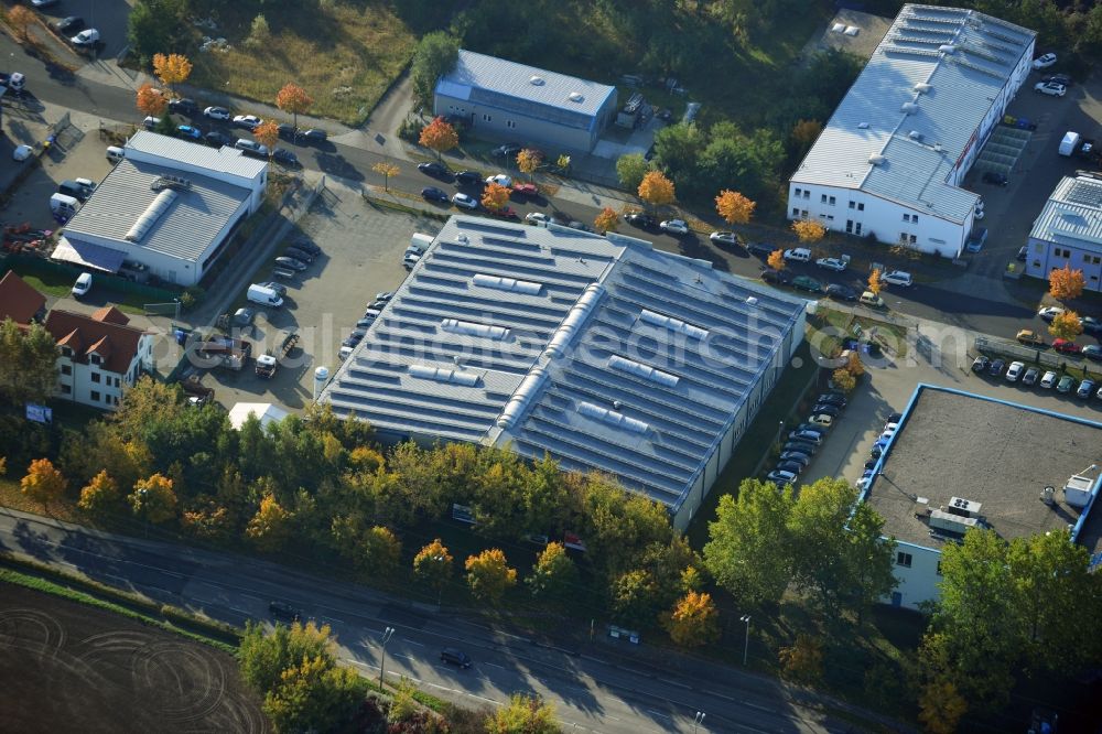 Berlin from the bird's eye view: View of the industrial area of Darßer bow in Berlin Weissensee. In the picture, the building of the service center BZW