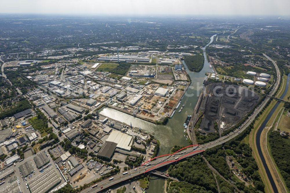 Aerial photograph Essen - industrial area Econova of the Essener Wirtschaftsfoerderungsgesellschaft mbH at the Rhine - Herne - Canal in Essen in North Rhine-Westphalia. Owner is the RWE Power AG