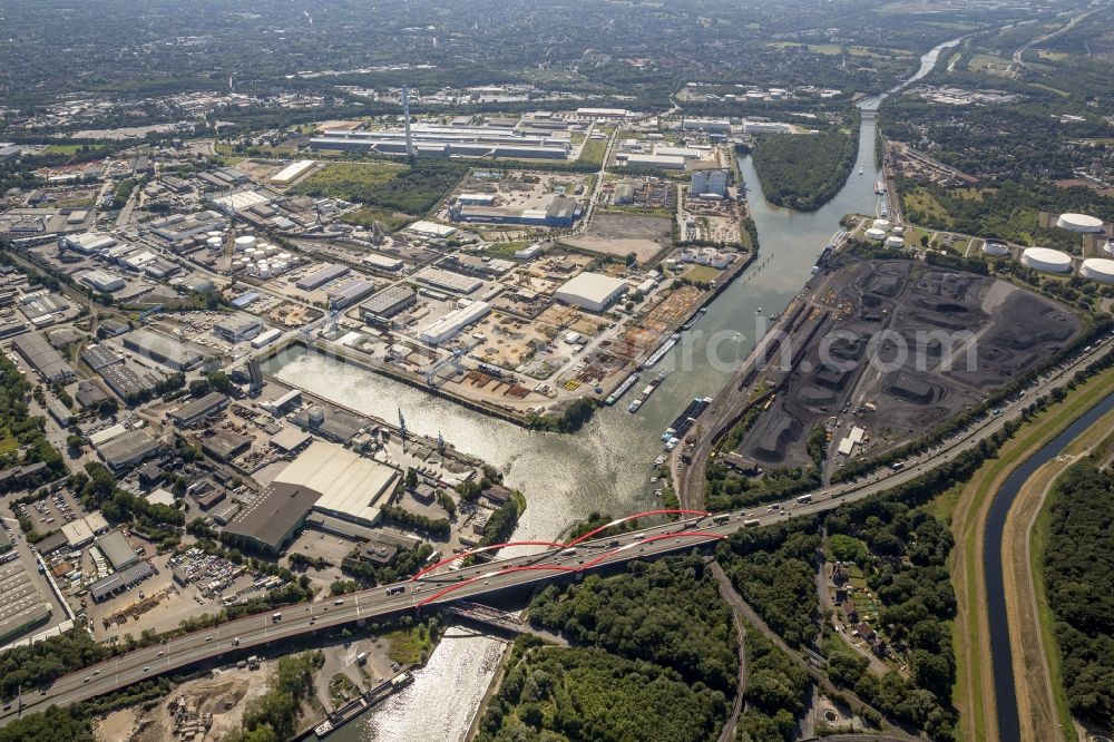 Essen from the bird's eye view: industrial area Econova of the Essener Wirtschaftsfoerderungsgesellschaft mbH at the Rhine - Herne - Canal in Essen in North Rhine-Westphalia. Owner is the RWE Power AG