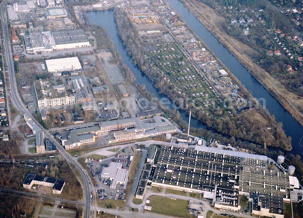 Berlin - Lichterfelde from the bird's eye view: Industriegebiet an der Goerzallee in Berlin - Lichterfelde.