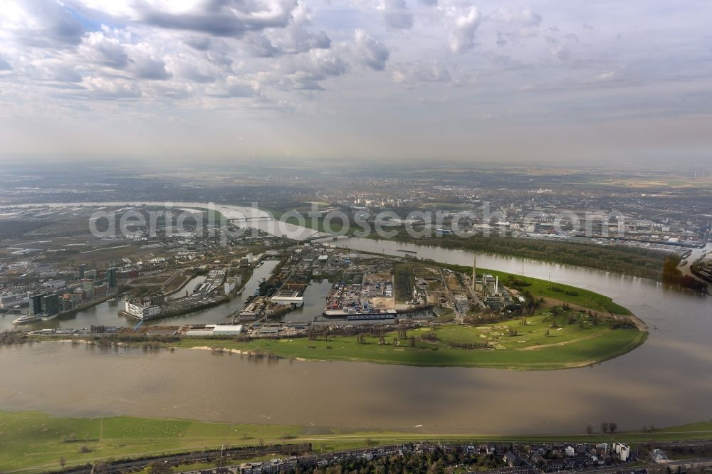 Aerial photograph Düsseldorf - The industrial sector and the harbor in Dusseldorf in North Rhine-Westphalia