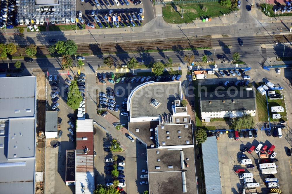 Berlin from the bird's eye view: View at the möbus - group area Hansastraße in the district Weissensee in Berlin. Here are among others several car dealers, workshops and an inspection workshop of the DEKRA located