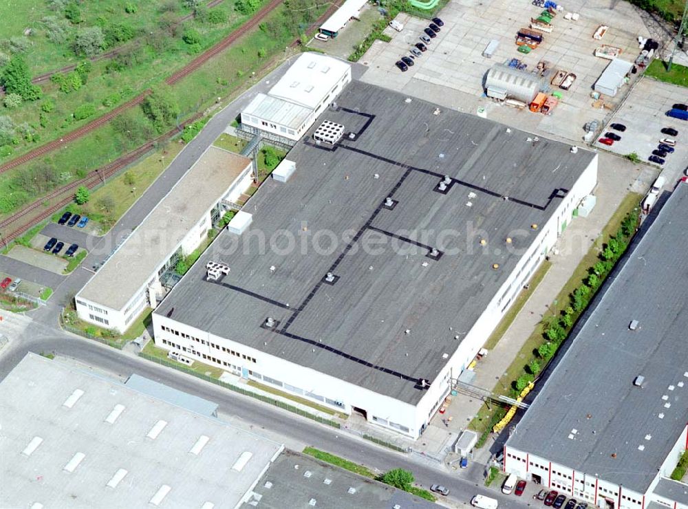 Aerial photograph Berlin - Marzahn - Industriegebiet Marzahn mit dem Werksgelände der HEIDENHAIN-MICROPRINT GmbH an der Rhinstraße 134 in 12681 BERLIN, Tel.: 030 54705104.