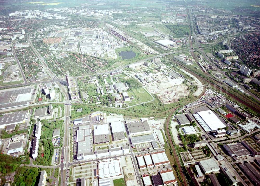 Berlin - Marzahn from above - Industriegebiet Marzahn mit dem Werksgelände der HEIDENHAIN-MICROPRINT GmbH an der Rhinstraße 134 in 12681 BERLIN, Tel.: 030 54705104.