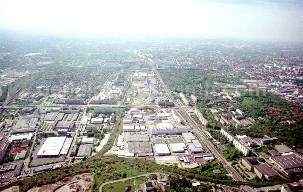 Berlin - Marzahn from above - Industriegebiet Marzahn mit dem Werksgelände der HEIDENHAIN-MICROPRINT GmbH an der Rhinstraße 134 in 12681 BERLIN, Tel.: 030 54705104.