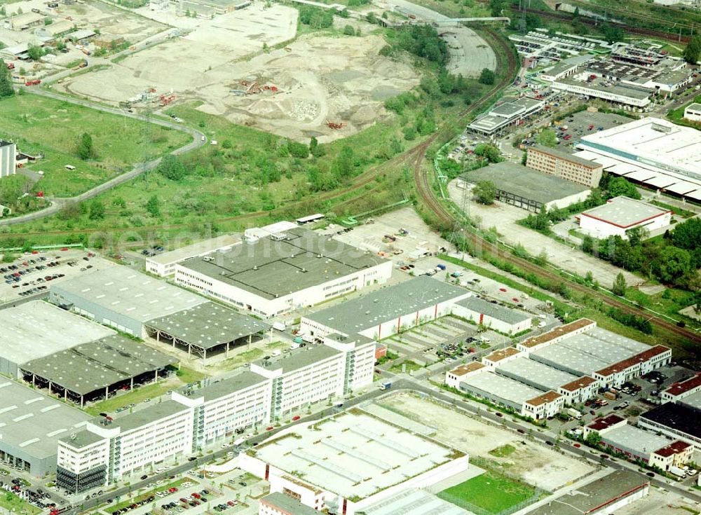 Berlin - Marzahn from above - Industriegebiet Marzahn mit dem Werksgelände der HEIDENHAIN-MICROPRINT GmbH an der Rhinstraße 134 in 12681 BERLIN, Tel.: 030 54705104.