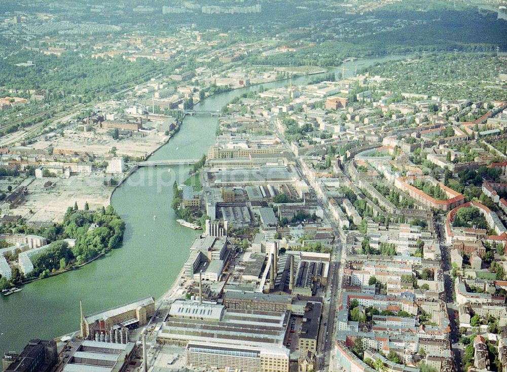 Aerial photograph Berlin - Oberschöneweide - Industriegebiet Oberschöneweide in Berlin - Schöneweide.