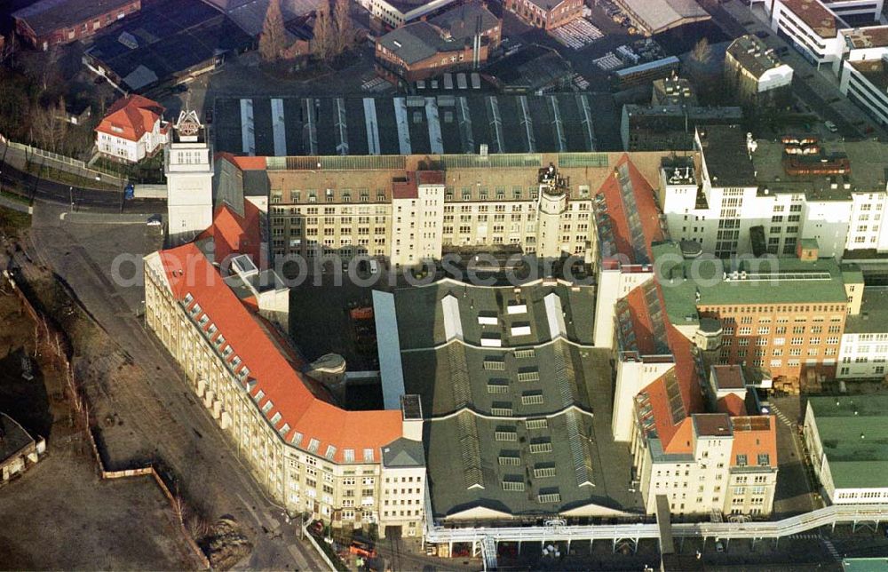 Berlin - Schöneweide from above - Industriegebiet Oberschöneweide mit dem Gelände des ehemaligen Werkes für Fernsehelektronik / SAMSUNG.