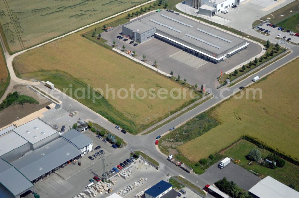 Aerial image Leipheim - Industrie- und Gewerbeflächen im Industriegebiet Spinnmähder in Leipheim / Bayern. Vermietung / Verwaltung: Unternehmensgruppe Markus Gerold, An der Vaerstbrücke 1, 59425 Unna, Tel. +49(0)2303 25036-26, Fax +49(0)2303 25036-27, E-Mail: info@markus-gerold.de