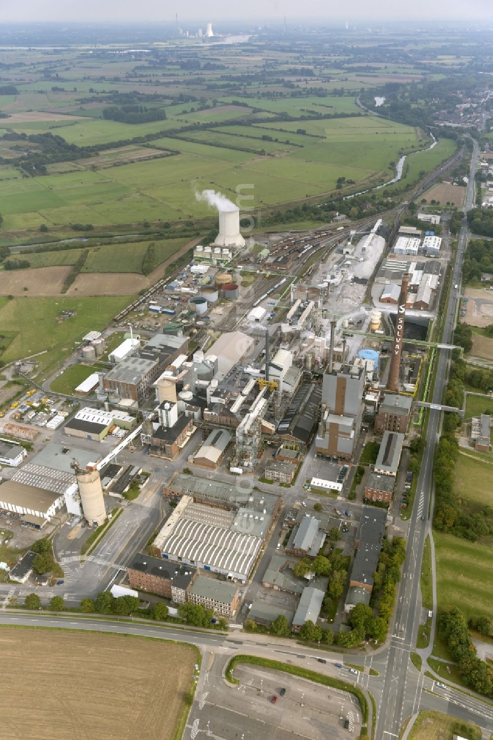 Aerial image Rheinberg - Industrial site with the company Solvay in Rheinberg on the Lower Rhine in North Rhine-Westphalia