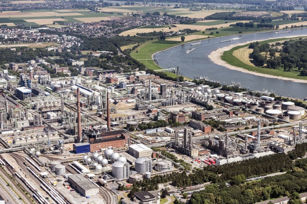 Köln from above - Industrial site Chempark (formerly Bayer Dormagen or Dormagen site) in Dormagen, in North Rhine-Westphalia