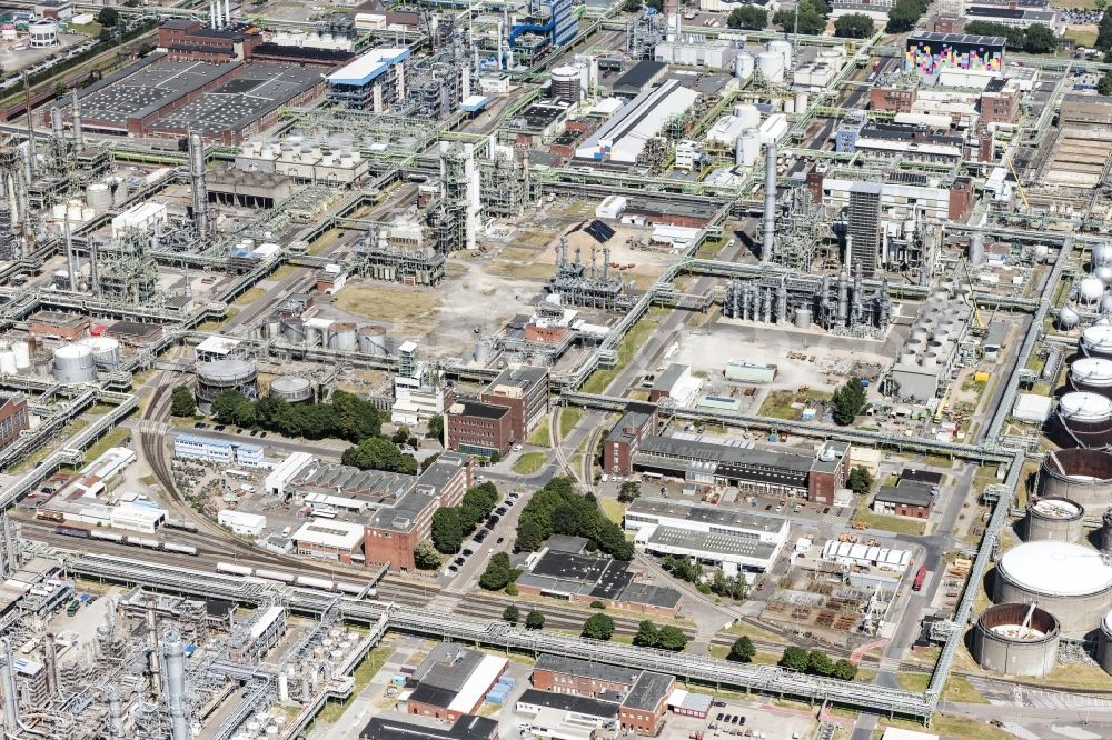 Aerial image Köln - Industrial site Chempark (formerly Bayer Dormagen or Dormagen site) in Dormagen, in North Rhine-Westphalia