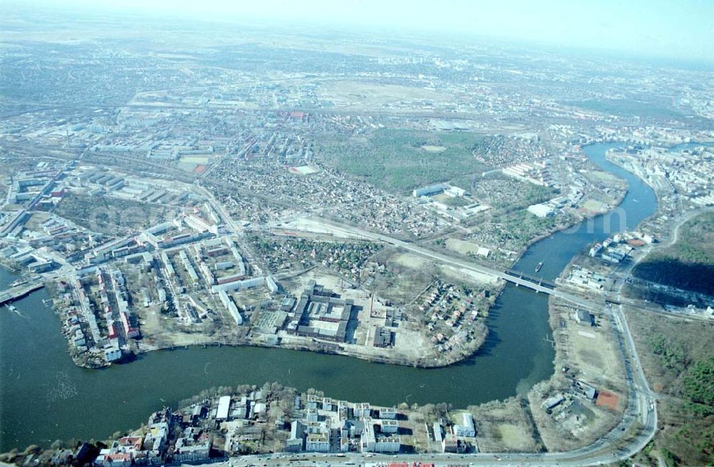 Aerial photograph Berlin - KÖPENICK - Industriegelände (ehem. REWATEX) an der Ottmar-Geschke Straße in Berlin - Köpenick. Ein Projekt der AENGEVELT-Immobilien-AG. 13.03.03