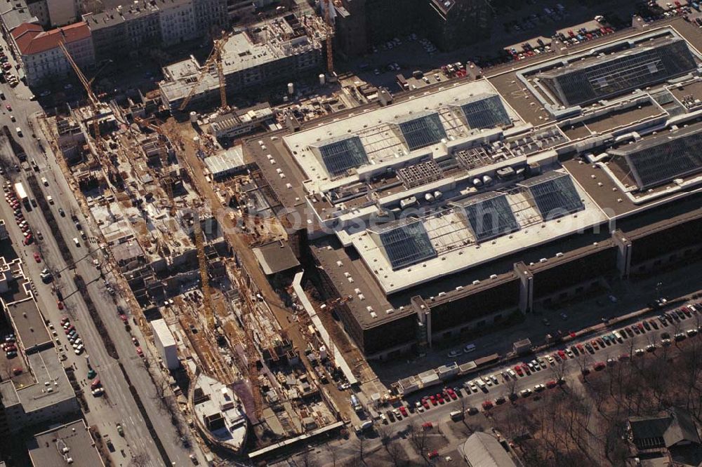 Berlin - WEDDING from the bird's eye view: Industriegelände an der Voltastraße in Berlin-Wedding. 1995