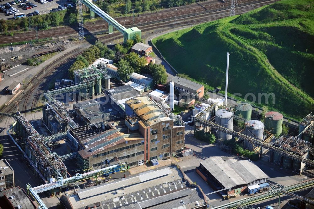 Frankfurt am Main from the bird's eye view: Plant in the industry estate Griesheim in Frankfurt at the Main in Hessen