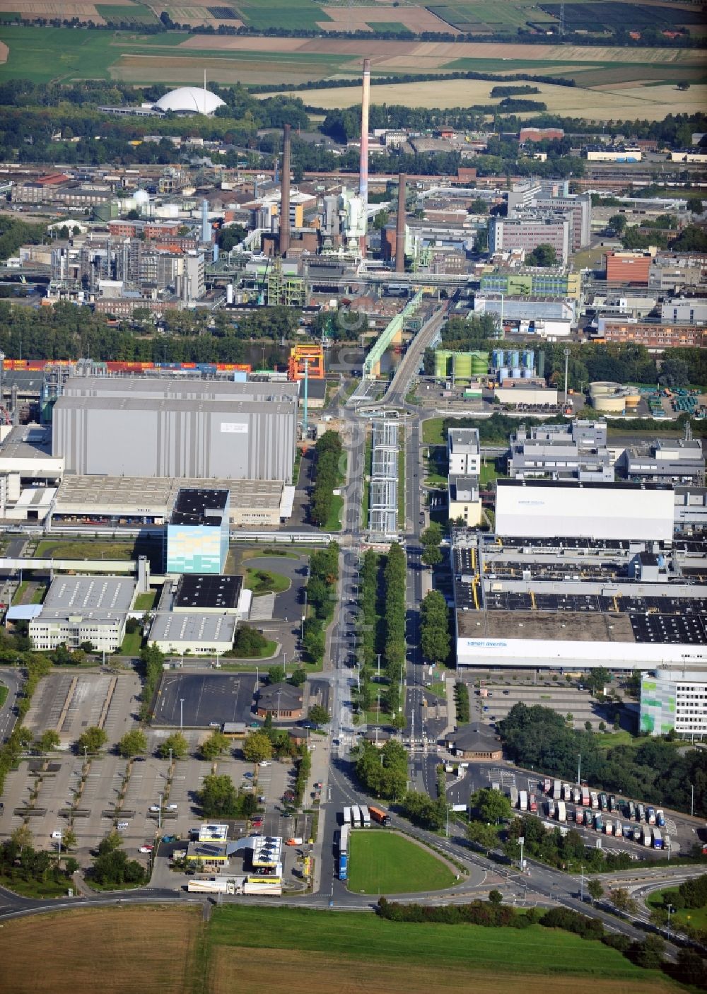 Aerial image Frankfurt am Main - The industrial estate Hoechst in Frankfurt at the Main in Hesse