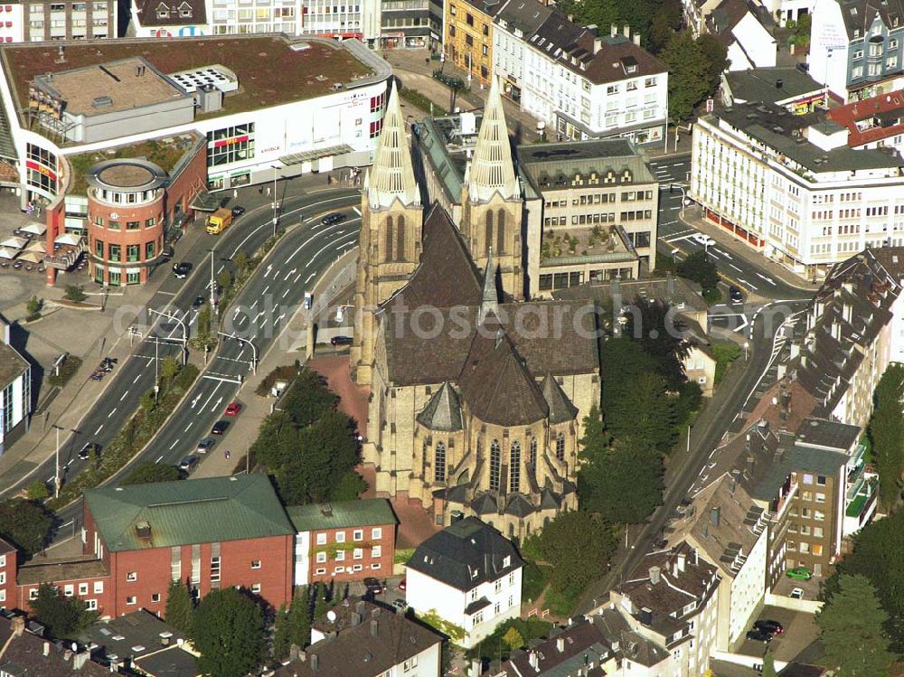 Solingen (NRW) from the bird's eye view: 29.08.2005 Solingen (NRW) Blick auf das Solingener Stadtzentrum mit den Clemens Galerien und der kath. Kirche St. Clemens. Werbegemeinschaft Clemens-Galerien GbR, Mühlenplatz 1, 42651 Solingen, Telefon: 0212 / 22 126-0, Telefax: 0212 / 22 126-22, info@clemens-galerien.net, Achim Walder: