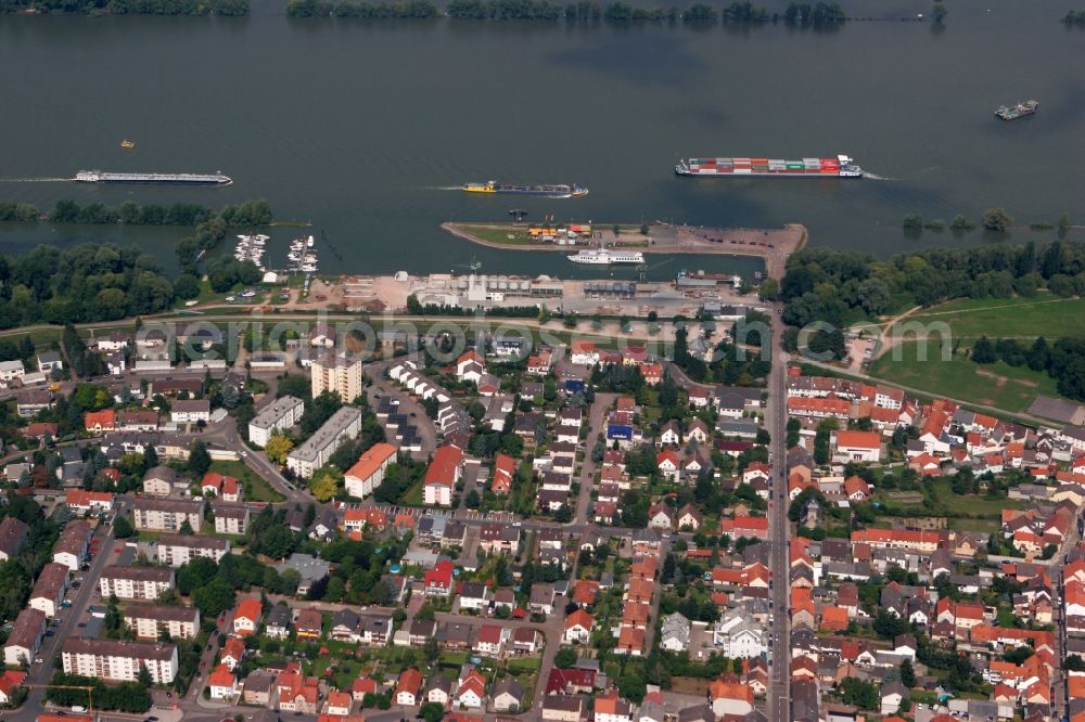 Ingelheim am Rhein from the bird's eye view: Center of Ingelheim am Rhein in Rhineland-Palatinate