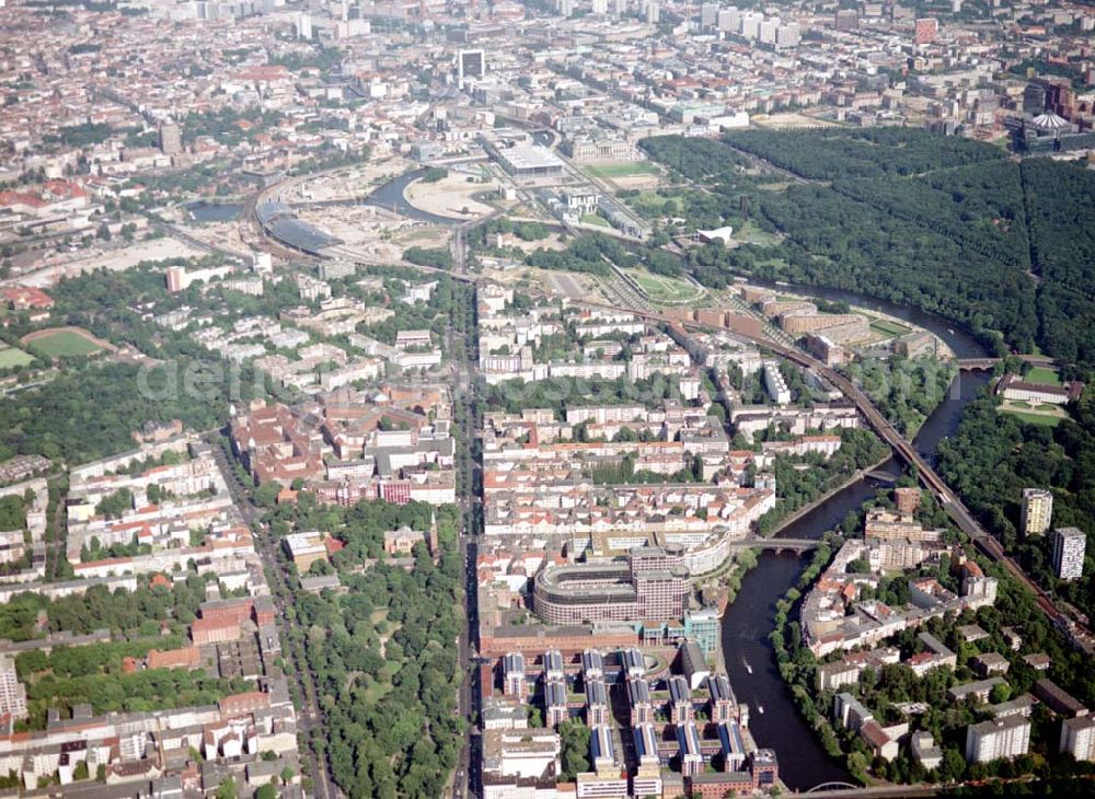 Berlin from above - Innenministerium (Spreebogen) und FOCUS-Teleport der DIFA an der Stromstraße 1-7 in Berlin Moabit 08.07.02